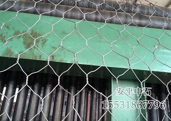 防洪鉛絲石籠.jpg 防洪鉛絲石籠.jpg